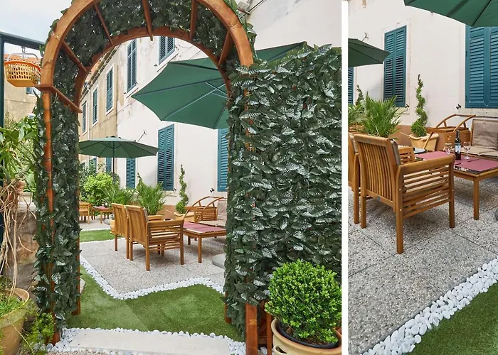 With Garden Next To Beach And Old Town * 두브로브니크