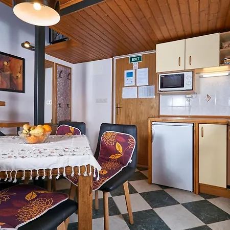 With Garden Next To Beach And Old Town * Dubrovnik